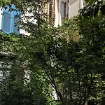 Chambres D\'Hotes Calmes Sur Jardin Paris Batignolles